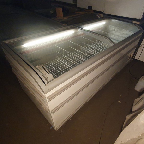 Морозильный ларь бу AHT Paris 210(-)AD  нереставрированный