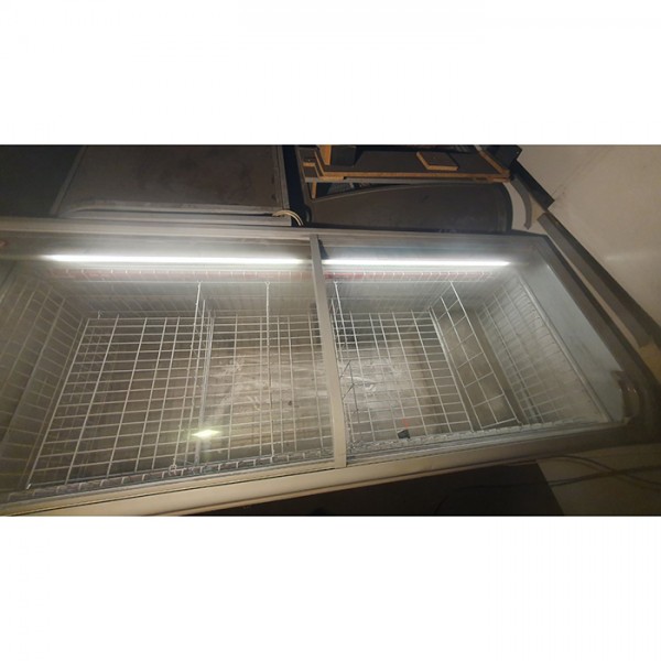 Морозильный ларь бу AHT Paris 210(-)AD  нереставрированный