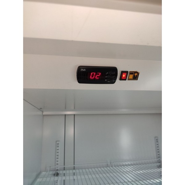 Холодильна шафа Inter 750 б/в