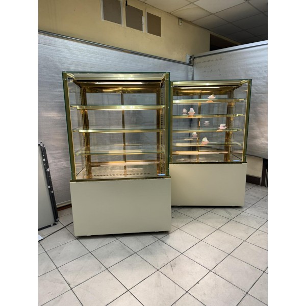 Кондитерская витрина KUM ECLAIR GOLD 1.0, 3 Полки