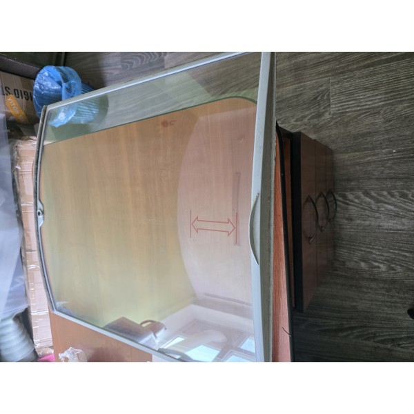 Скло б/в гнуте нижнє , скляна кришка на морозильний лар камеру UGUR 400 SCEB