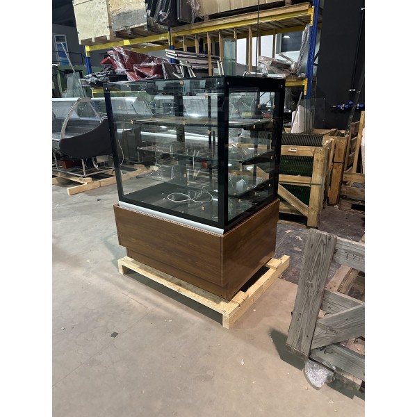 Холодильная витрина кондитерская с прямым стеклом JUKA VDL108A