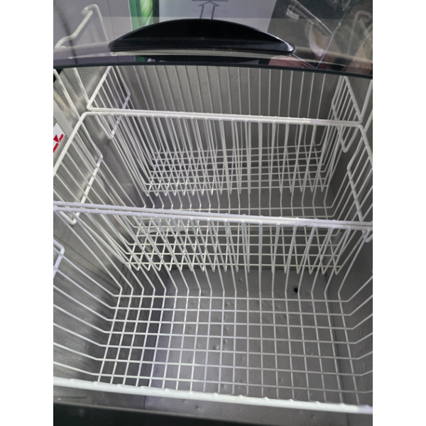 Морозильный ларь (камера, сундук) с гнутым стеклом Juka M200S бу