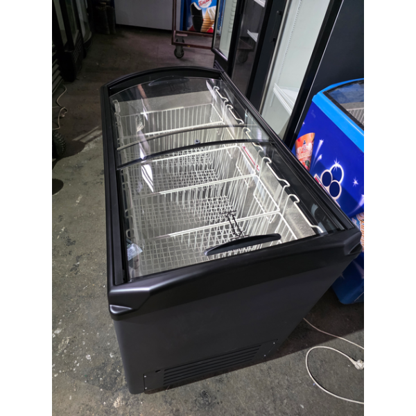 Морозильный ларь (камера, сундук) с гнутым стеклом Juka M400S бу