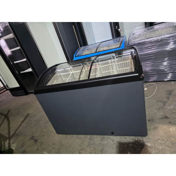 Морозильный ларь (камера, сундук) с гнутым стеклом Juka M400S бу