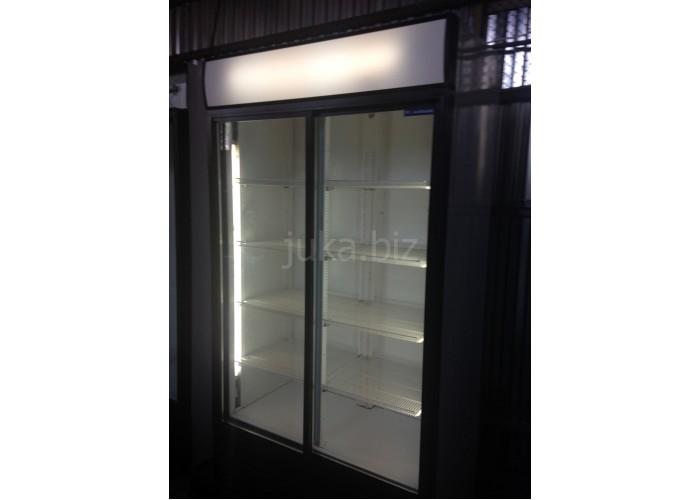 Холодильна шафа вітрина UBC Large REF